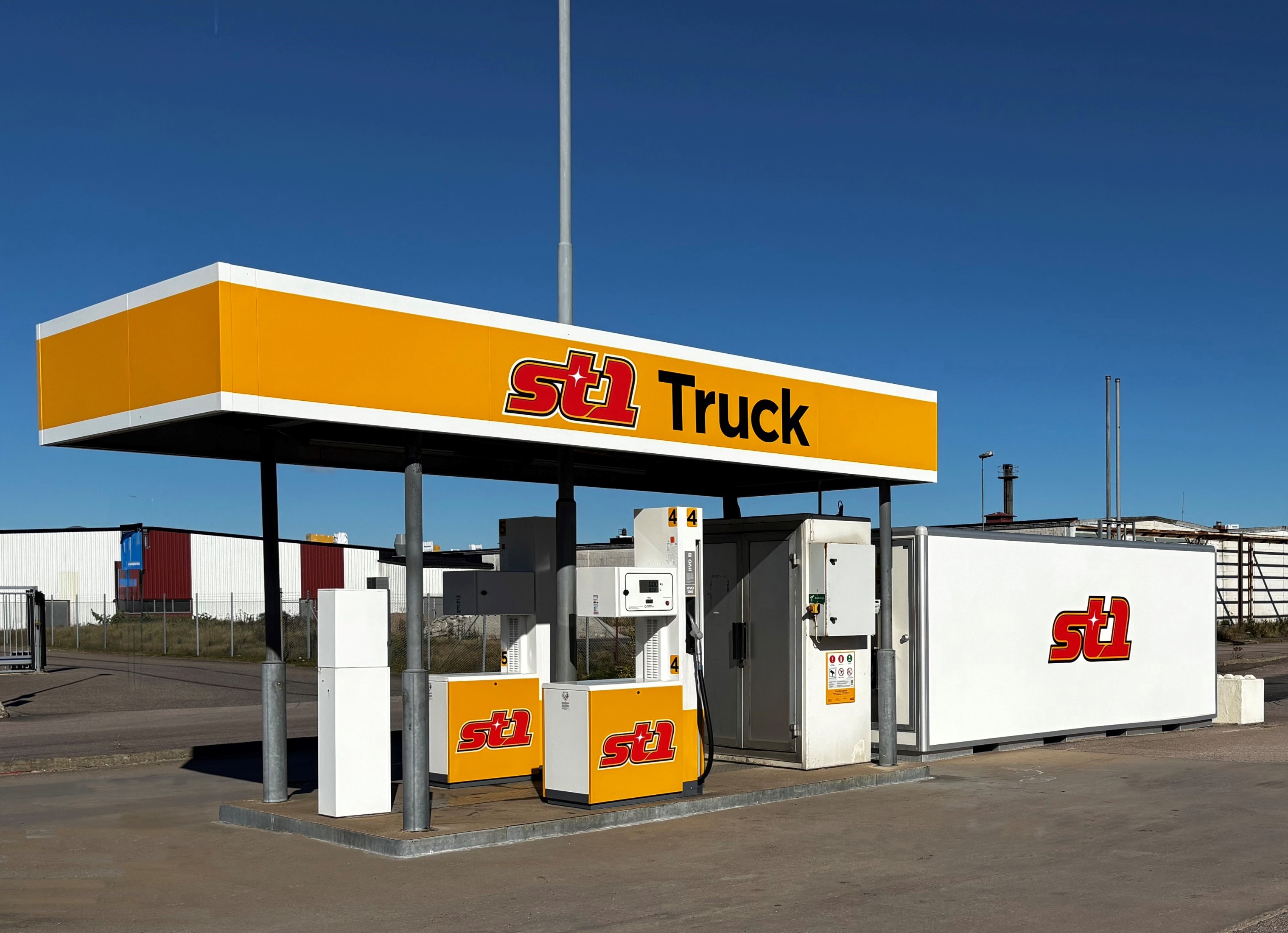 St1 Truck station